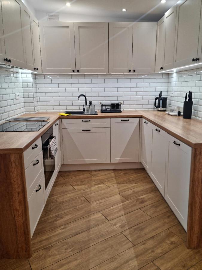 Tu I Teraz Apartament Ustka Luaran gambar